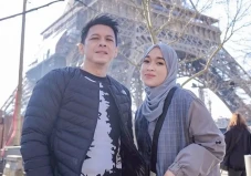 Ririe Fairus Pamer Foto...