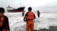 Tanker Edricko 3 Terdampar...