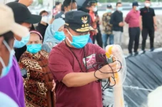 Akselerasi Pertumbuhan...
