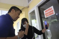 Bupati Hamim Pou Sempatkan...
