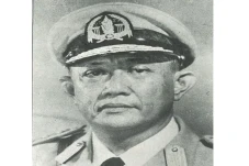 Mantan Kapolri Menangis,...