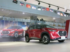 Nissan Magnite 7 Kursi...