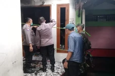 Rumah Anggota TNI Terbakar...
