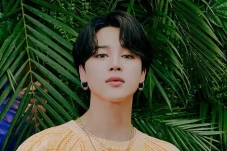 Jimin BTS Akan Nyanyikan...