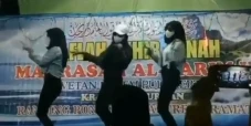 Viral! 3 Gadis Joget...