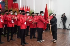 PDIP Lantik Pengurus...
