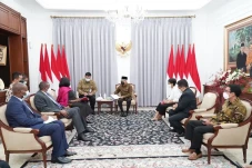 Wapres Terima Kunjungan...