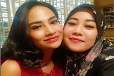 Profil Puput, Ibu Sambung...