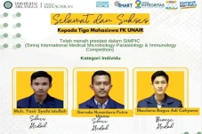 Mahasiswa Unair Sabet...