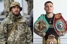 Lomachenko Ditarik dari...
