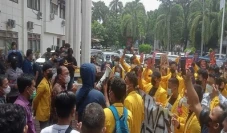 Ratusan Mahasiswa Unsri...