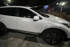 Bawa Kabur Mobil Pelanggan,...