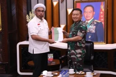 Ngabalin Daulat Jenderal...