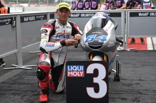 Luar Biasa, Mario Aji...