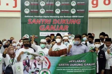 Dinilai Agamis dan Bebas...