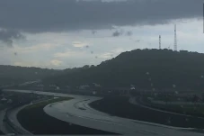 Hujan Badai Guyur Sirkuit...