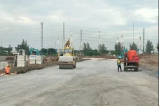 Pembangunan Sirkuit...