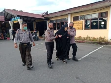 Ngaku Ingin Masuk Surga,...