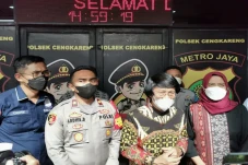 Sambangi Polsek Cengkareng,...