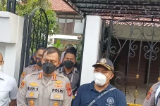 Olah TKP 4 Penghuni...