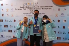 Buat Aplikasi Sastra...