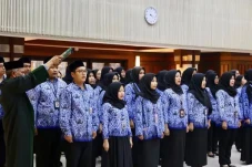 Perhatikan, PNS Bisa...