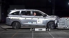 Uji Tabrak Toyota All...