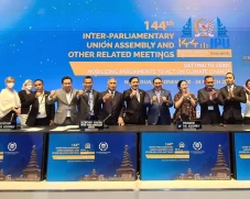 Sidang IPU ke-144 di...