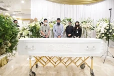 Kabar Duka, Ayah Mertua...