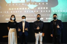 Tampil di Indonesia,...
