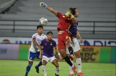 Hasil Persib vs Persik...