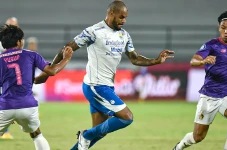 Gagal Juara Liga 1 2021/2022,...