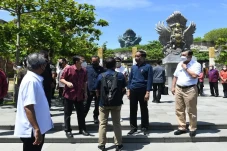 Jokowi Tinjau Kesiapan...