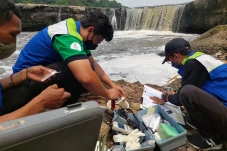 Jorok! Sungai Cileungsi...