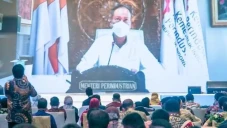 Menperin Agus Gumiwang...