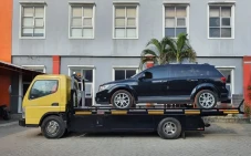 Cara Menghidupkan Mobil...