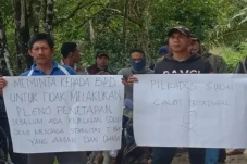 Pilkades Sinjai Berpolemik,...