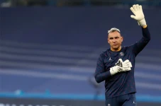 Rumah Kiper PSG Jadi...