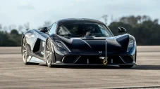 Hennessey Venom F5 Dikit...