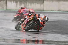 Menangi GP Indonesia,...
