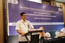 Poltekpar Makassar Latih...