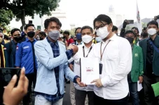 Demonstran dari Aliansi...