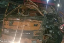 Truk Fuso Hancur Remuk...