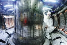 Mengenal Mesin Tokamak...