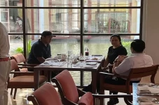 Luhut dan Puan Bertemu...