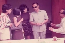 Kisah Ali Sadikin Mengejar...