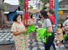 Dukung Surabaya Bebas...
