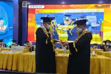 Rektor Sebut Peminat...