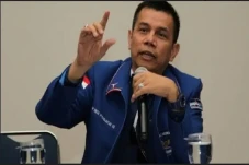 Komisi III DPR Dukung...