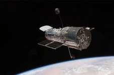 Teleskop Hubble Deteksi...